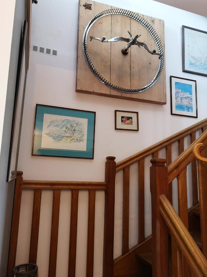 Chez Pierre Et Caroline Bed & Breakfast เลแซร์บิเย ภายนอก รูปภาพ