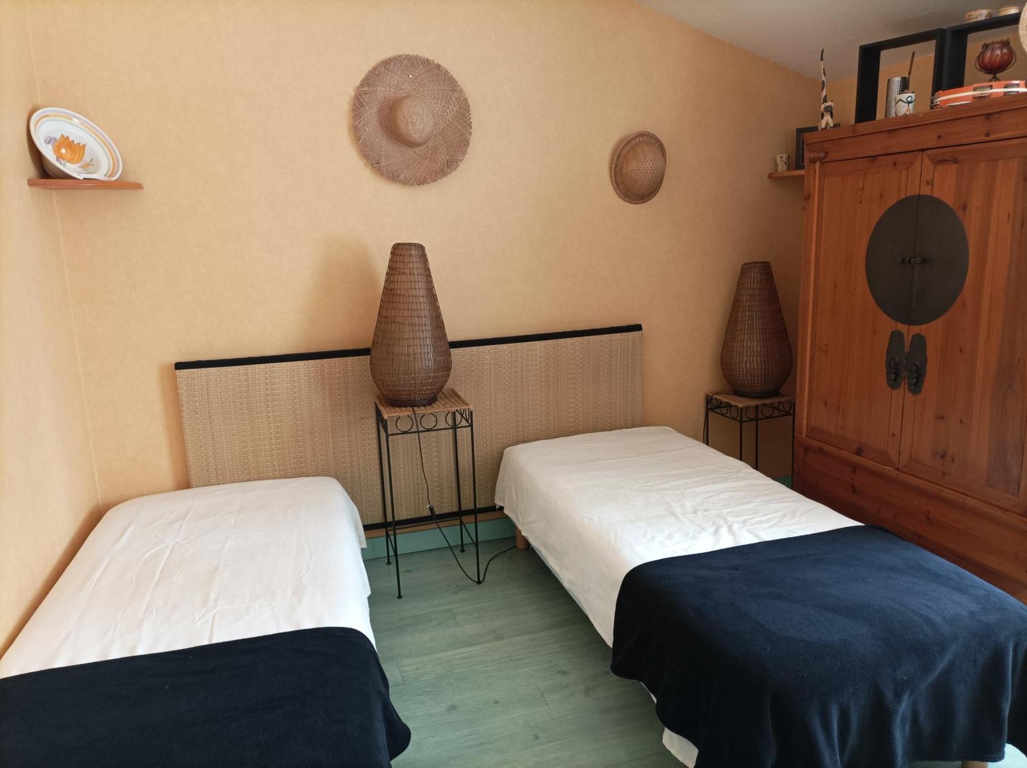 Chez Pierre Et Caroline Bed & Breakfast เลแซร์บิเย ภายนอก รูปภาพ